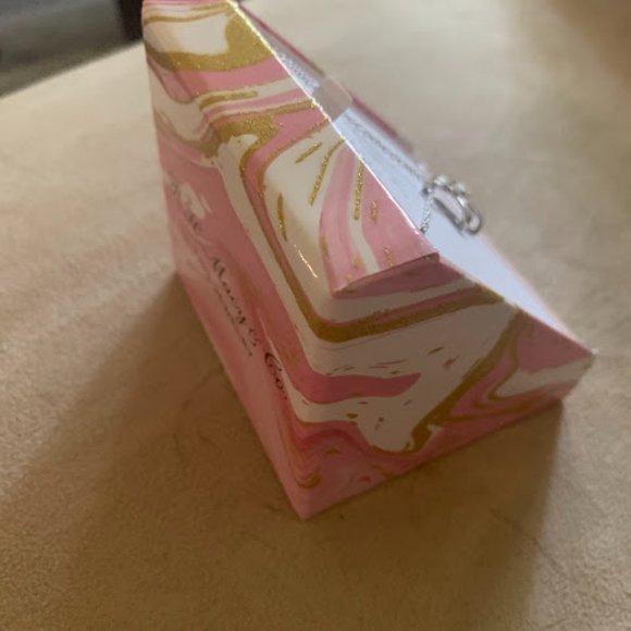 Cross Necklace - Picture 5 of 5